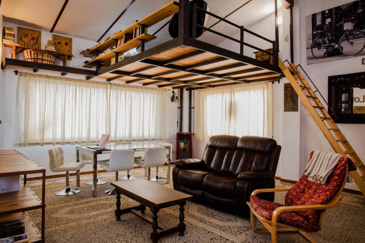 Apartamento Loft La Encina Torrejón el Rubio Eksteriør bilde